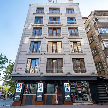 Lavin Istanbul
